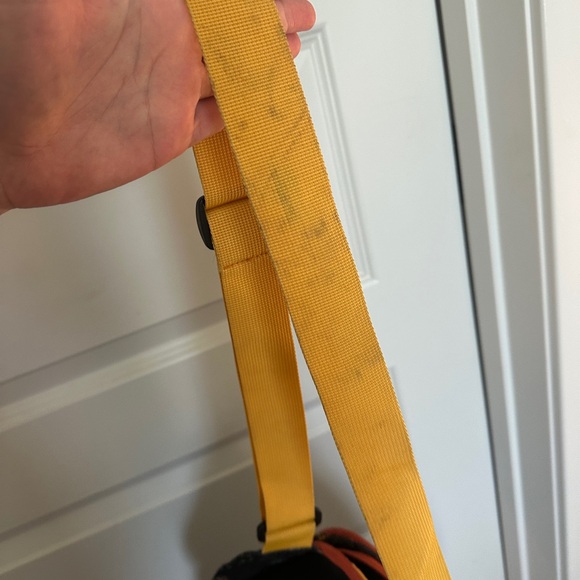 Eagle Creek Black and Yellow Travel Bag - Picture 9 of 10